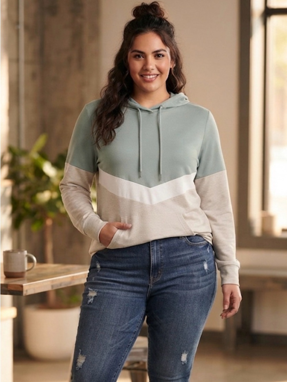 Market & Spruce L Super Soft Lightweight Hoodie Colorblock Pullover